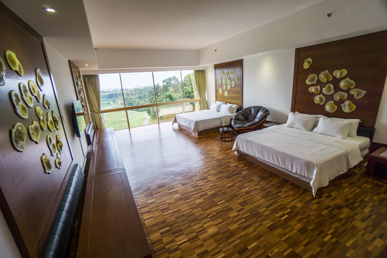 Resort Austin Heights Golf & Johor Bahru